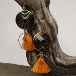Boucles d’oreilles pompons