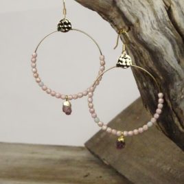 Boucles d’oreilles dorées à l’or fin et rubis