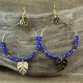 Créoles dorées à l’or fin et lapis-lazuli